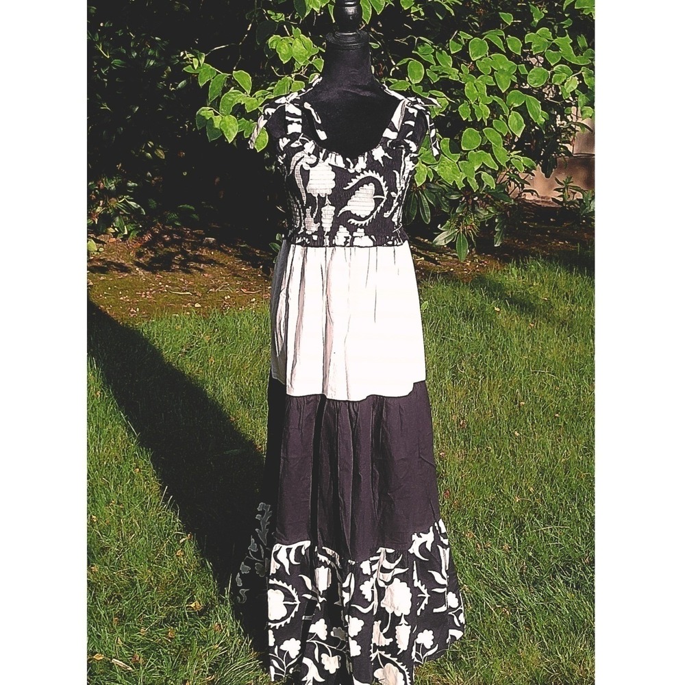 100% Cotton Maxi Dress Size (S)‎ - Summer Tiered Smocked Bow Tie Black & Cream - Picture 2 of 11